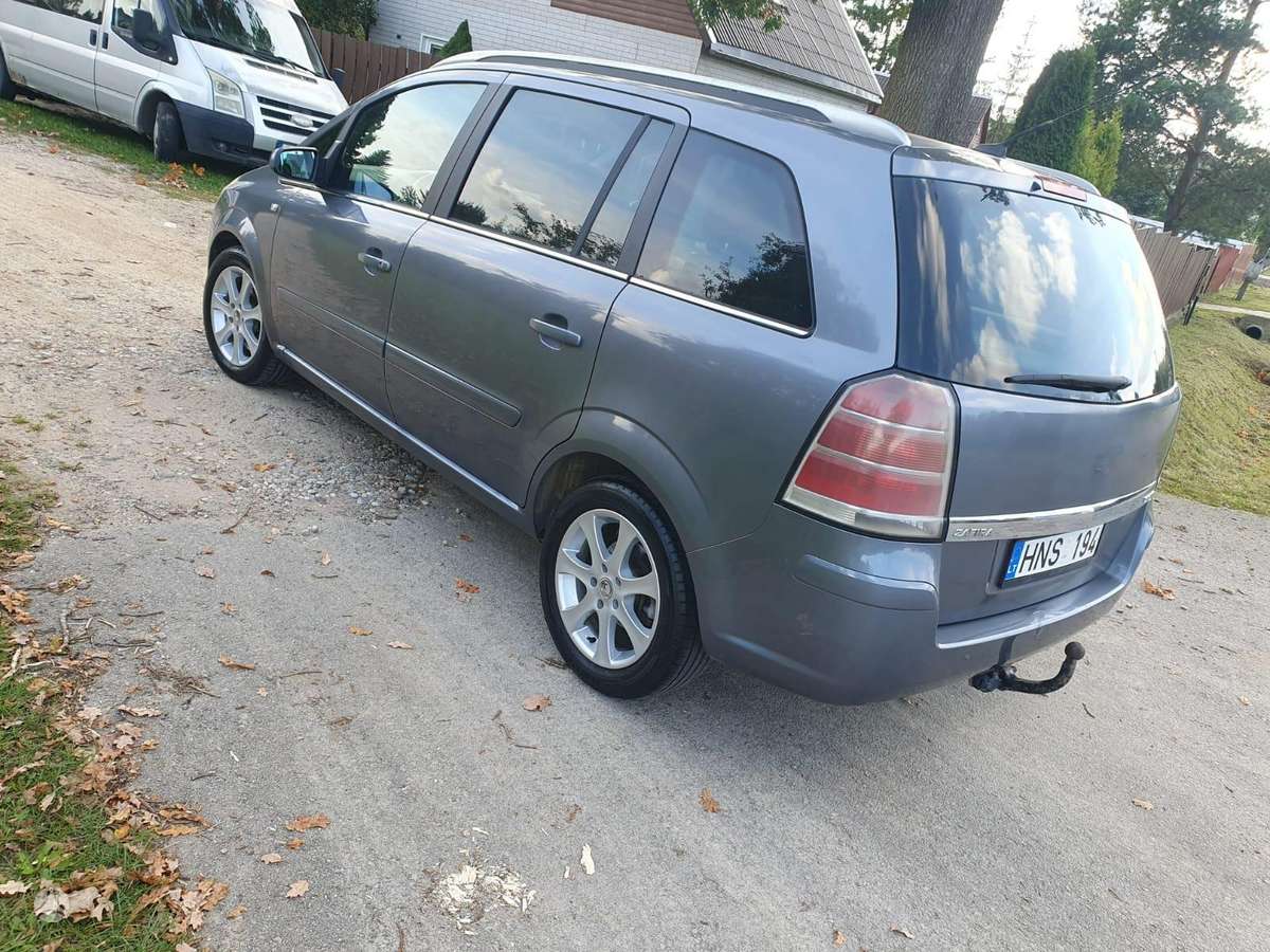 Opel Zafira - 3