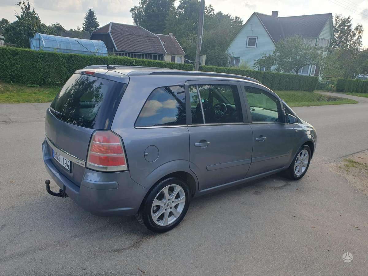 Opel Zafira - 7
