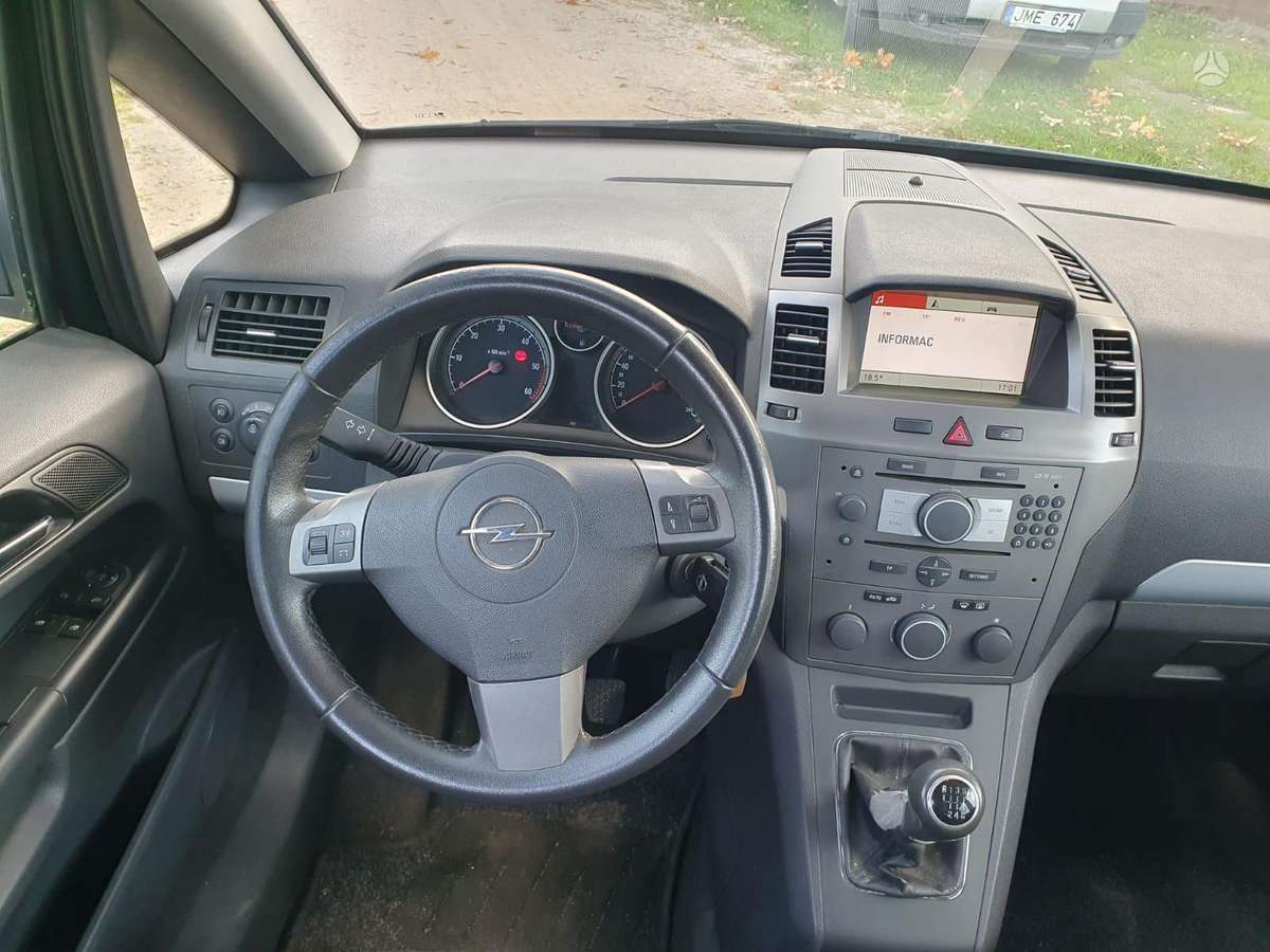 Opel Zafira - 8