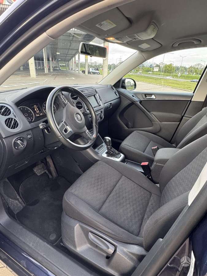 Volkswagen Tiguan - 9