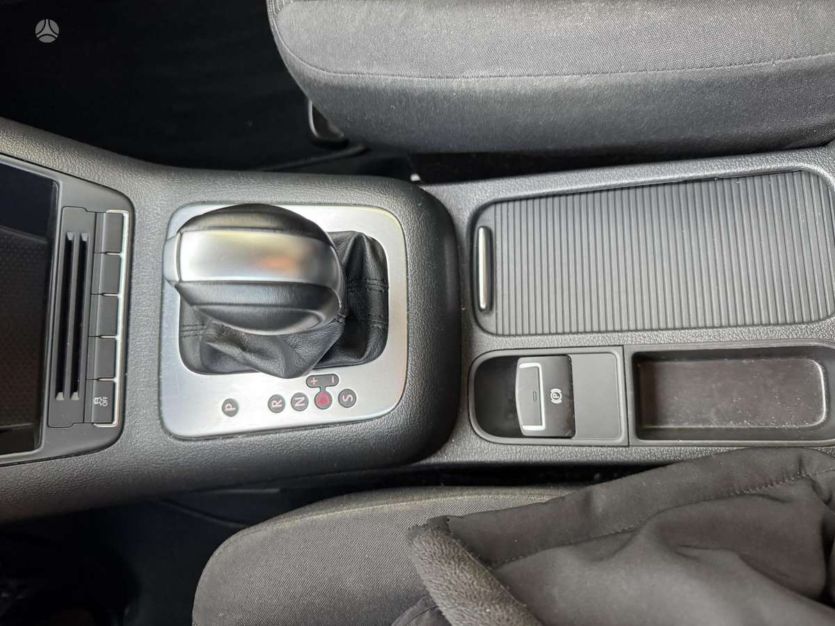 Volkswagen Tiguan - 11