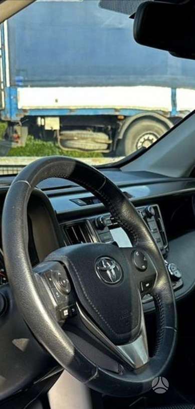 Toyota RAV4 - 5