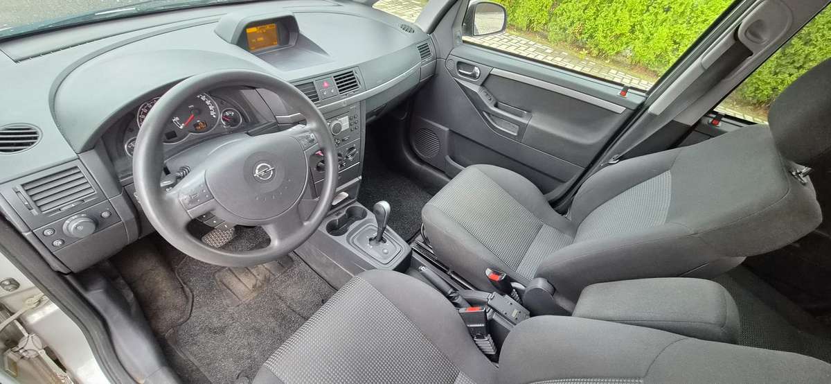 Opel Meriva - 11