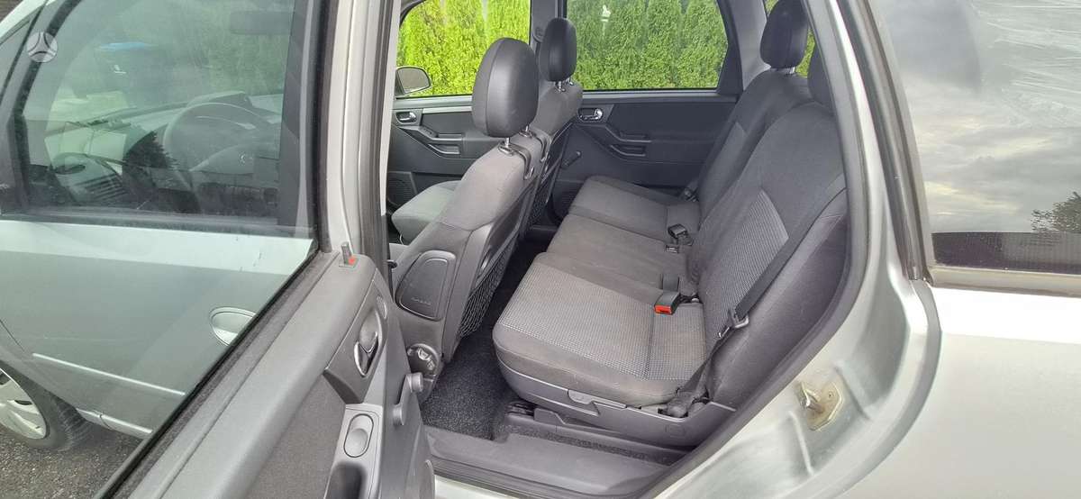 Opel Meriva - 12