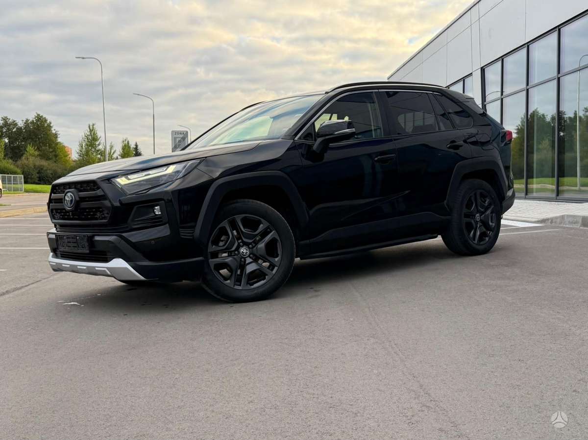 Toyota RAV4 - 1