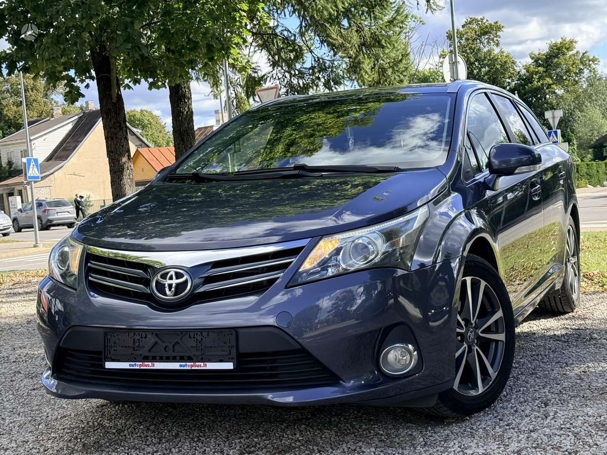 Toyota Avensis - 2
