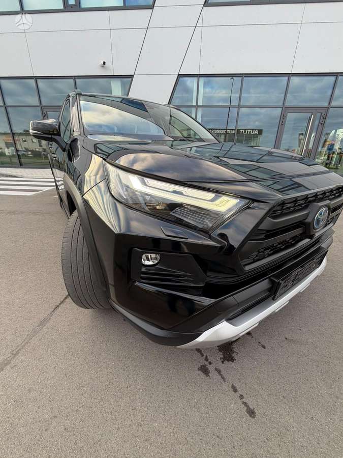 Toyota RAV4 - 5