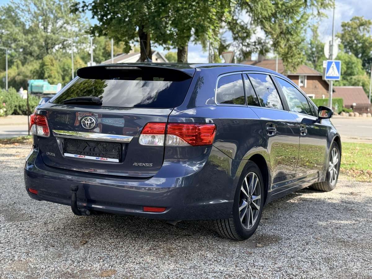 Toyota Avensis - 3