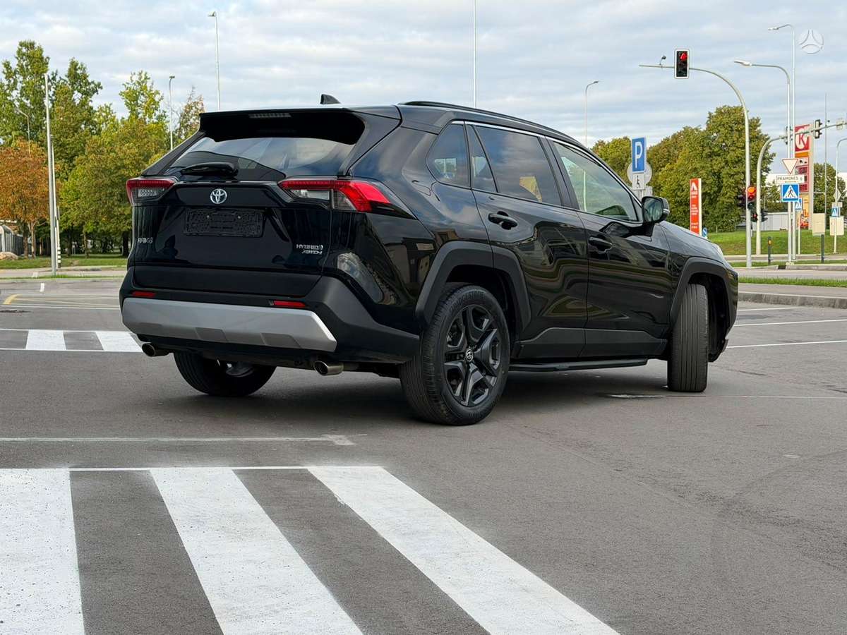 Toyota RAV4 - 7