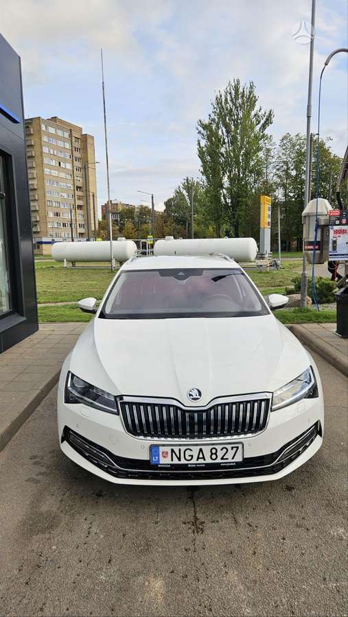 Škoda Superb - 8