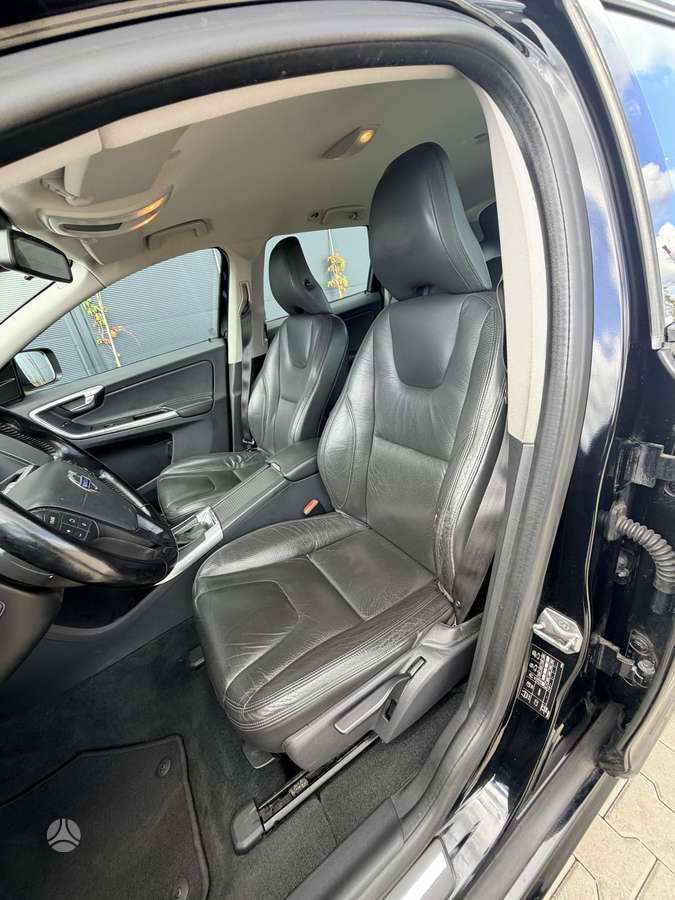 Volvo XC60 - 8