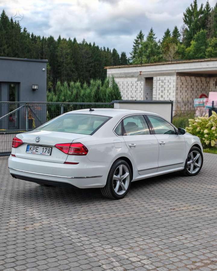 Volkswagen Passat - 3
