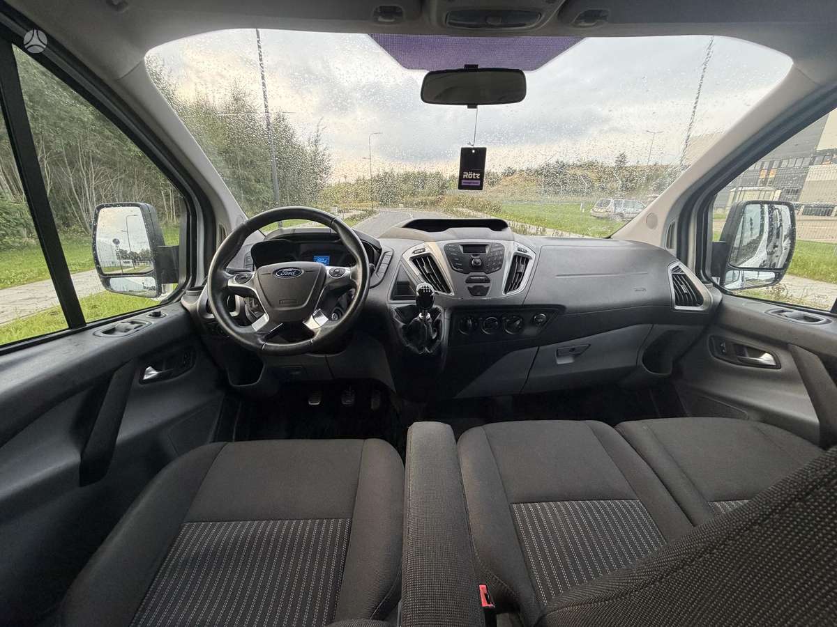 Ford Transit Custom - 8