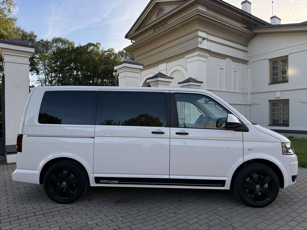 Volkswagen Multivan - 8