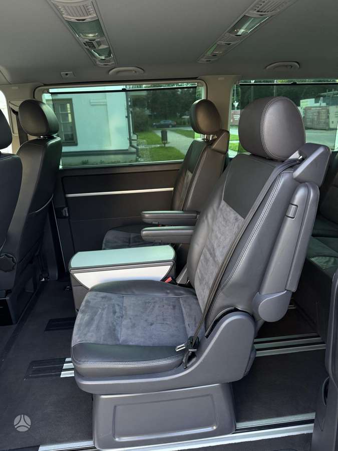 Volkswagen Multivan, 2.0 l., Минивэн