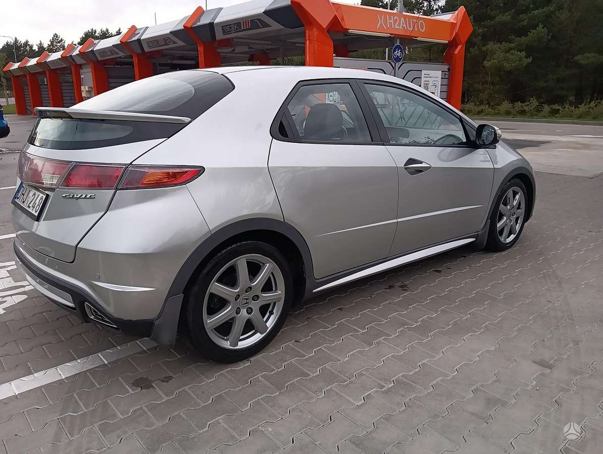 Honda Civic - 10