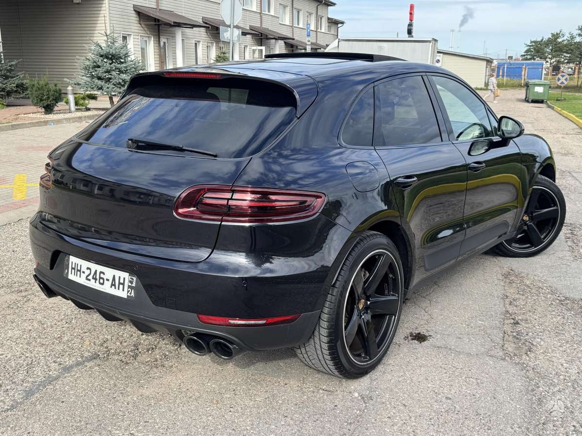 Porsche Macan - 9