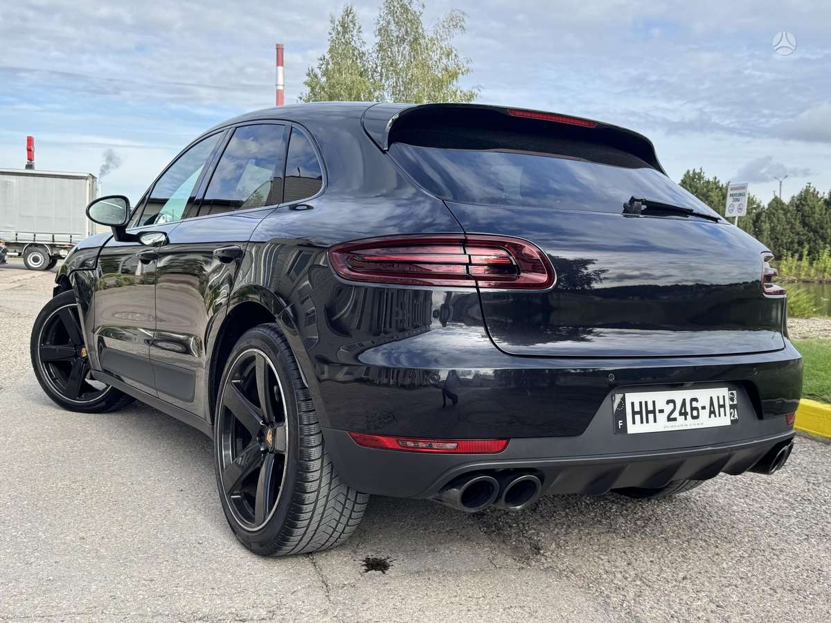 Porsche Macan - 10