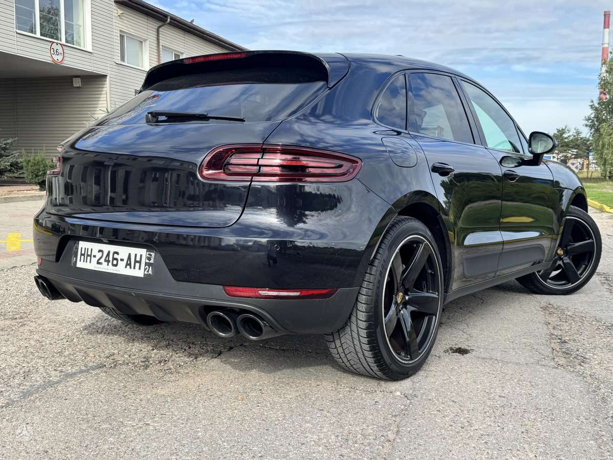 Porsche Macan - 11