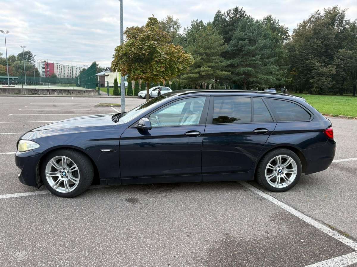 BMW 525, 3.0 l., wagon
