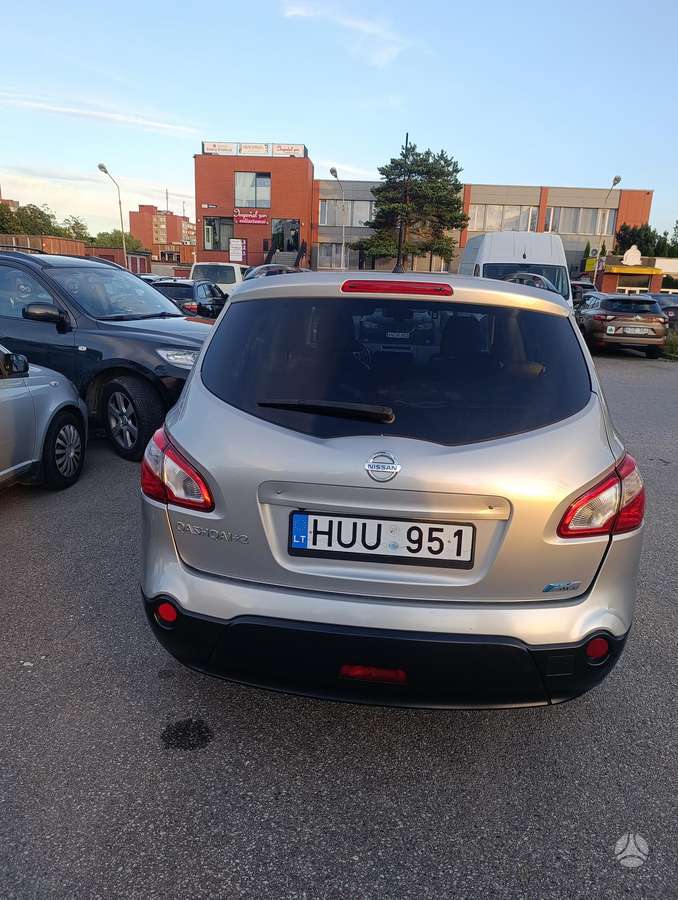 Nissan Qashqai+2 - 1