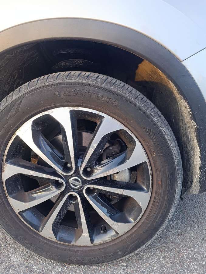 Nissan Qashqai+2 - 2