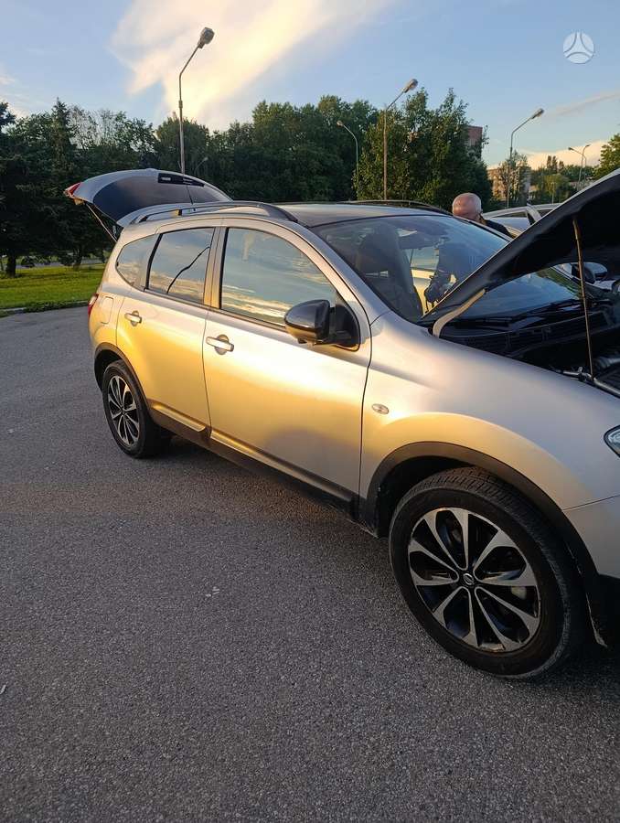 Nissan Qashqai+2 - 9