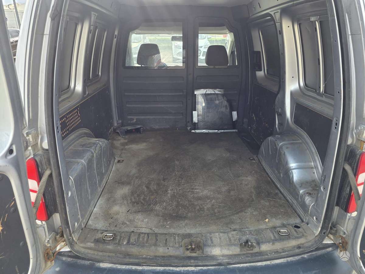 Volkswagen Caddy - 8