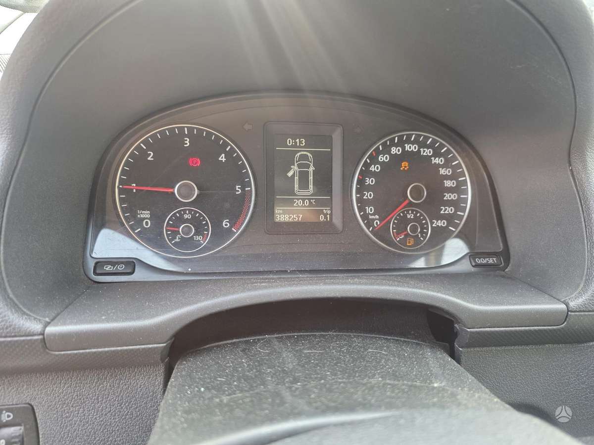 Volkswagen Caddy - 10