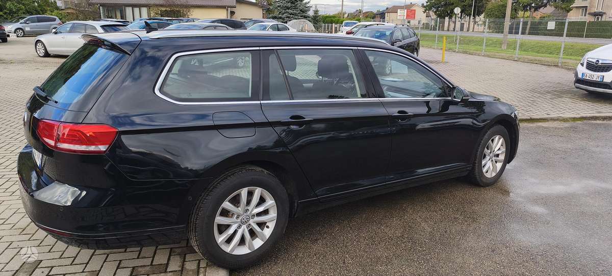 Volkswagen Passat - 2