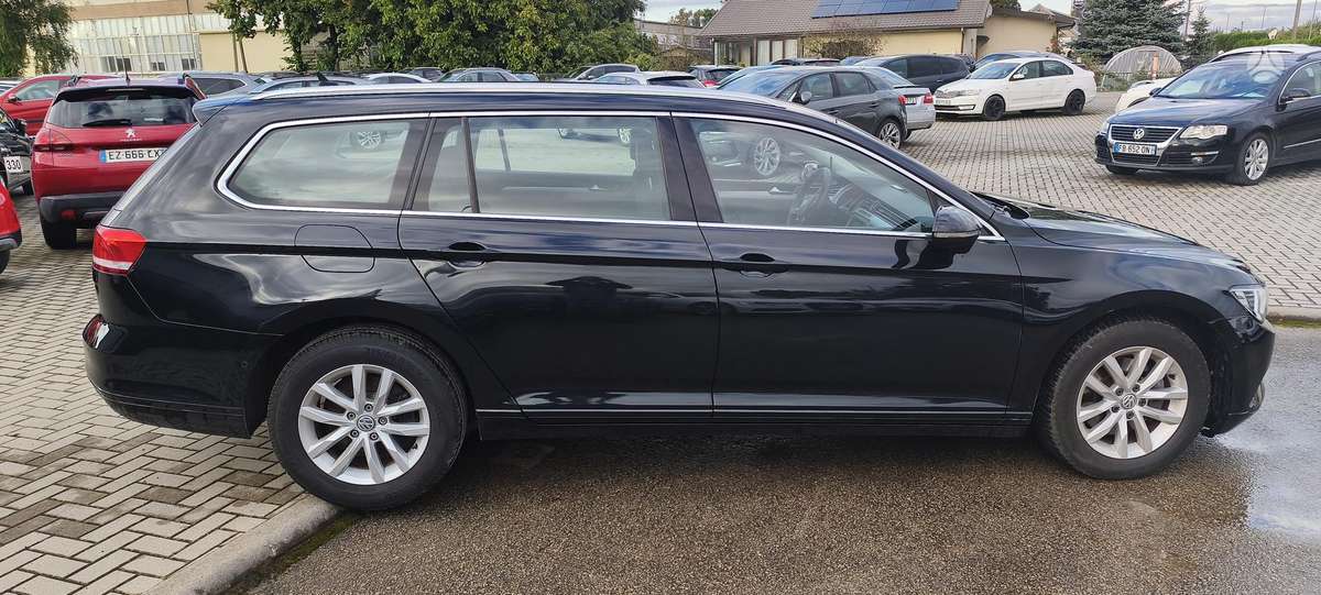 Volkswagen Passat - 5