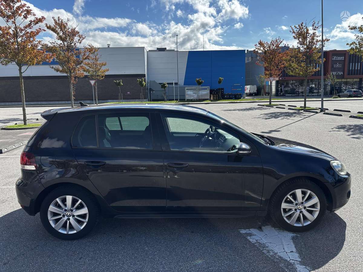 Volkswagen Golf - 3