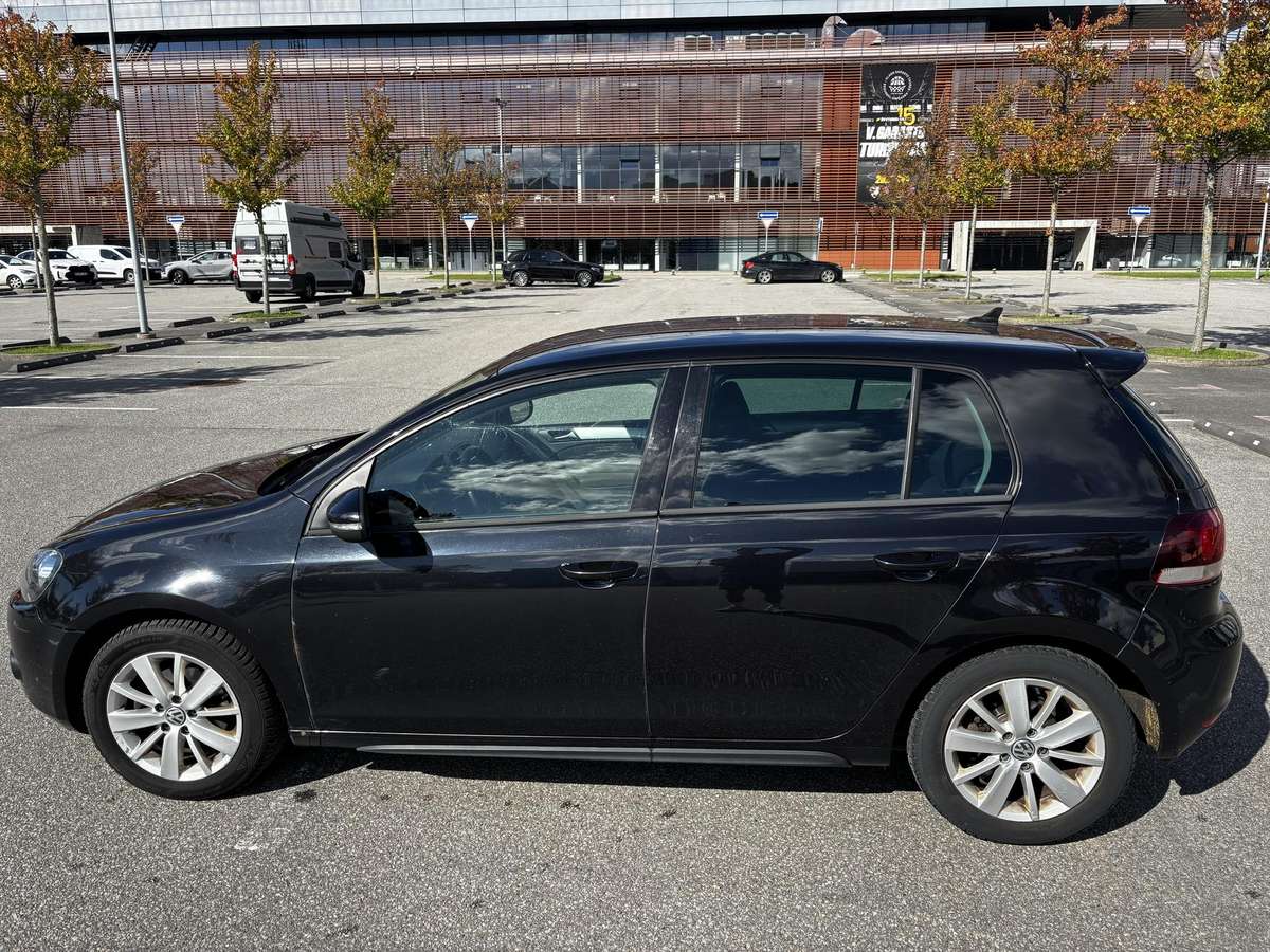 Volkswagen Golf - 4