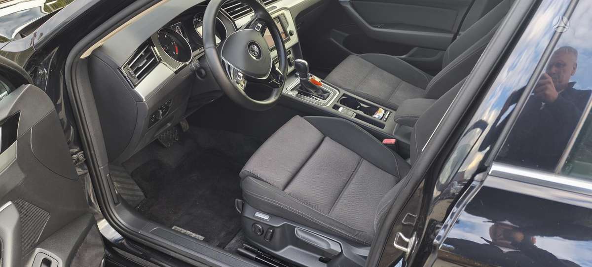 Volkswagen Passat - 9