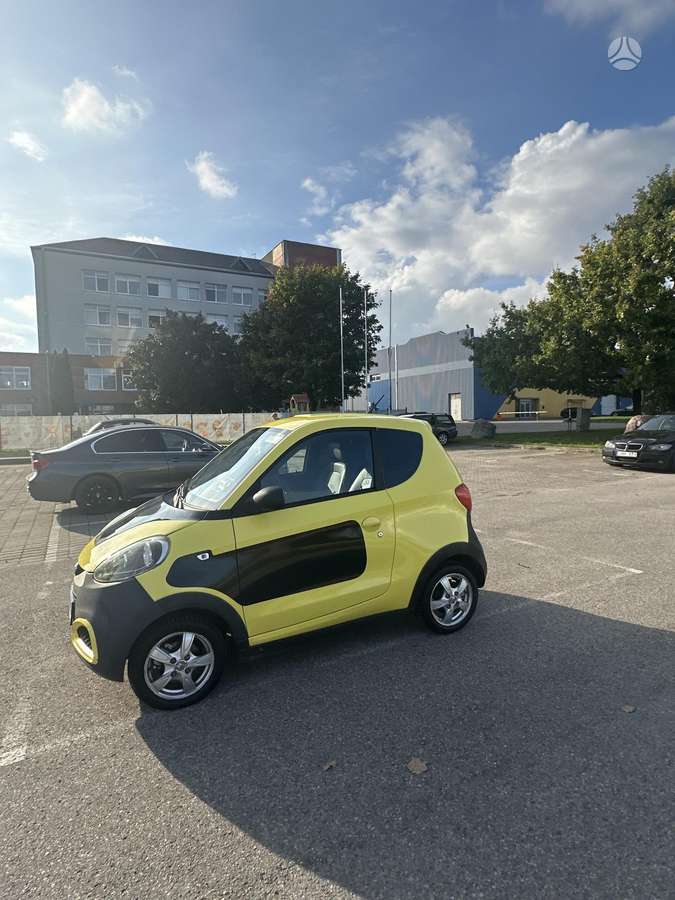 Zhidou KWB, Хэтчбек