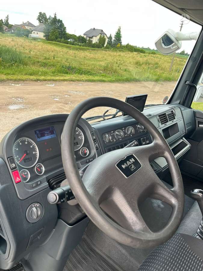 MAN TGL 8.180, livestock trucks