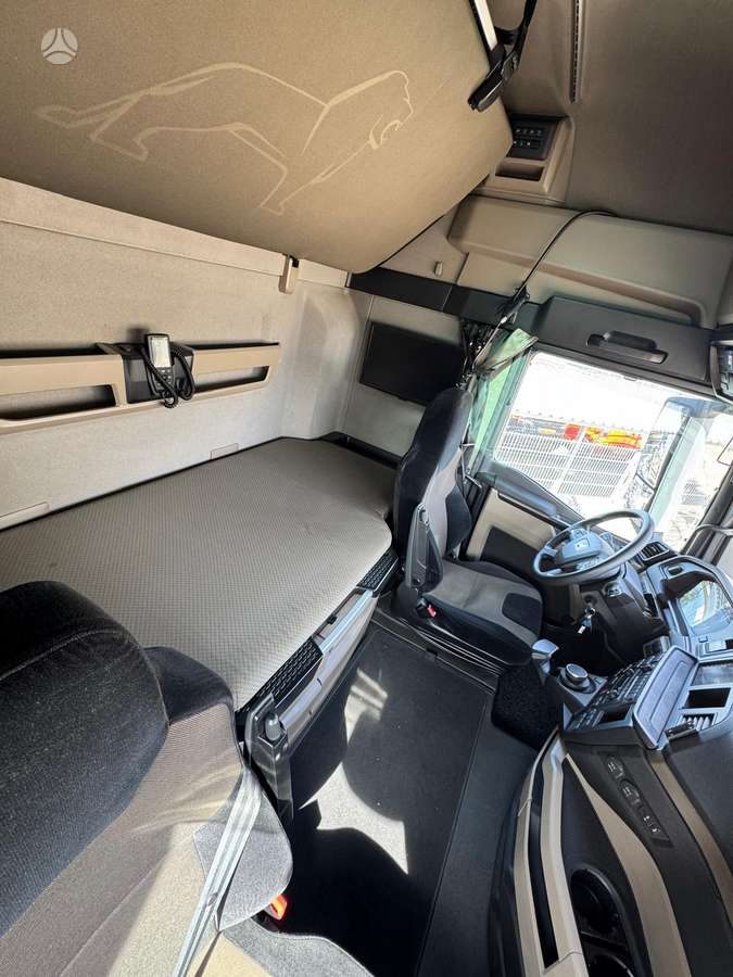 MAN TGX 510, 2 спальных места