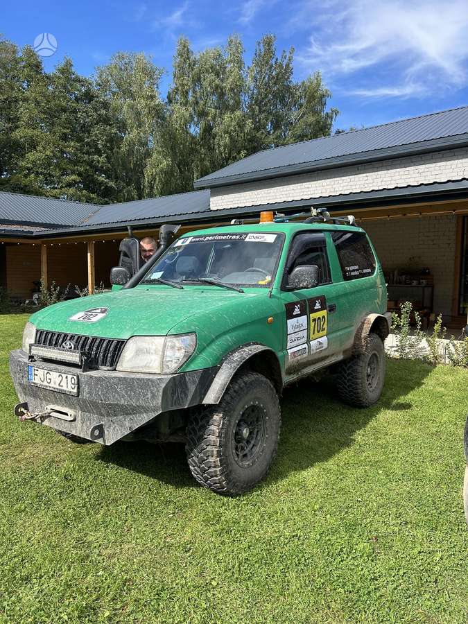 Toyota Land Cruiser - 3