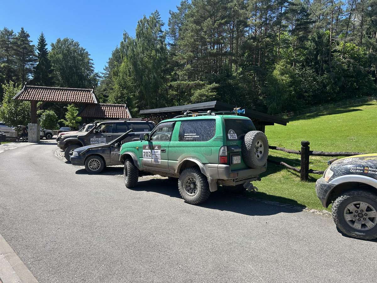 Toyota Land Cruiser - 6