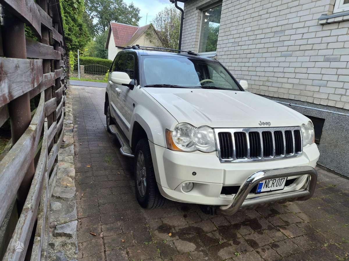 Jeep Grand Cherokee - 2