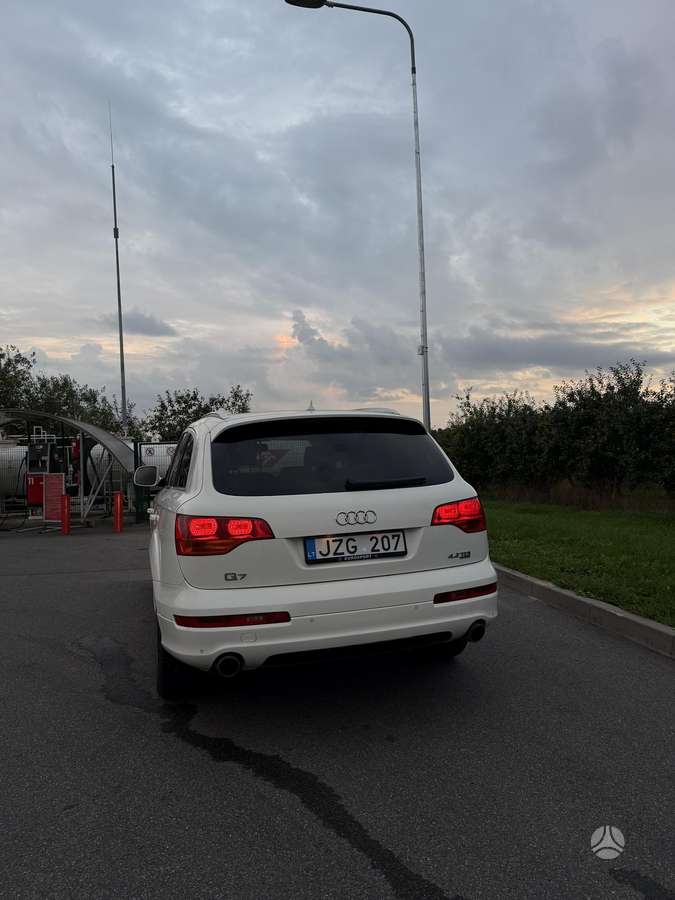 Audi Q7 - 3