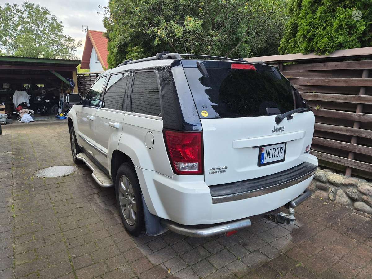 Jeep Grand Cherokee - 3