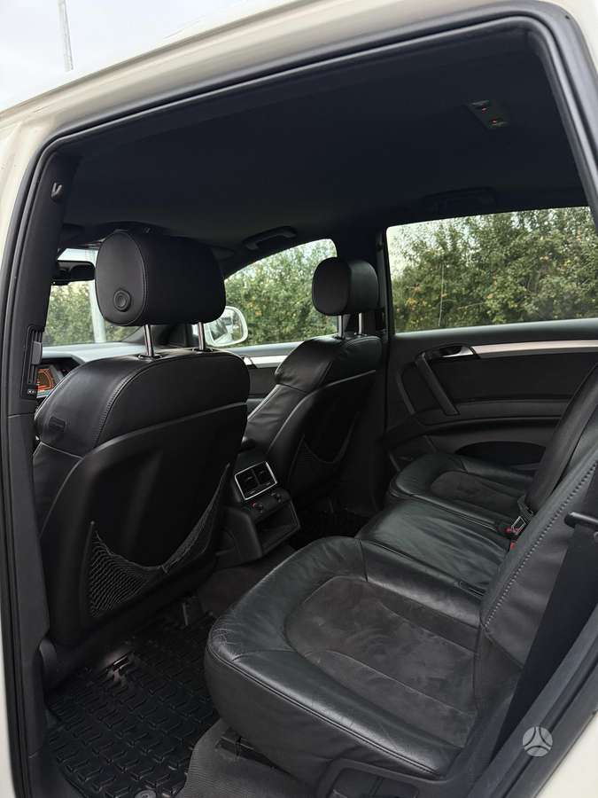 Audi Q7 - 8