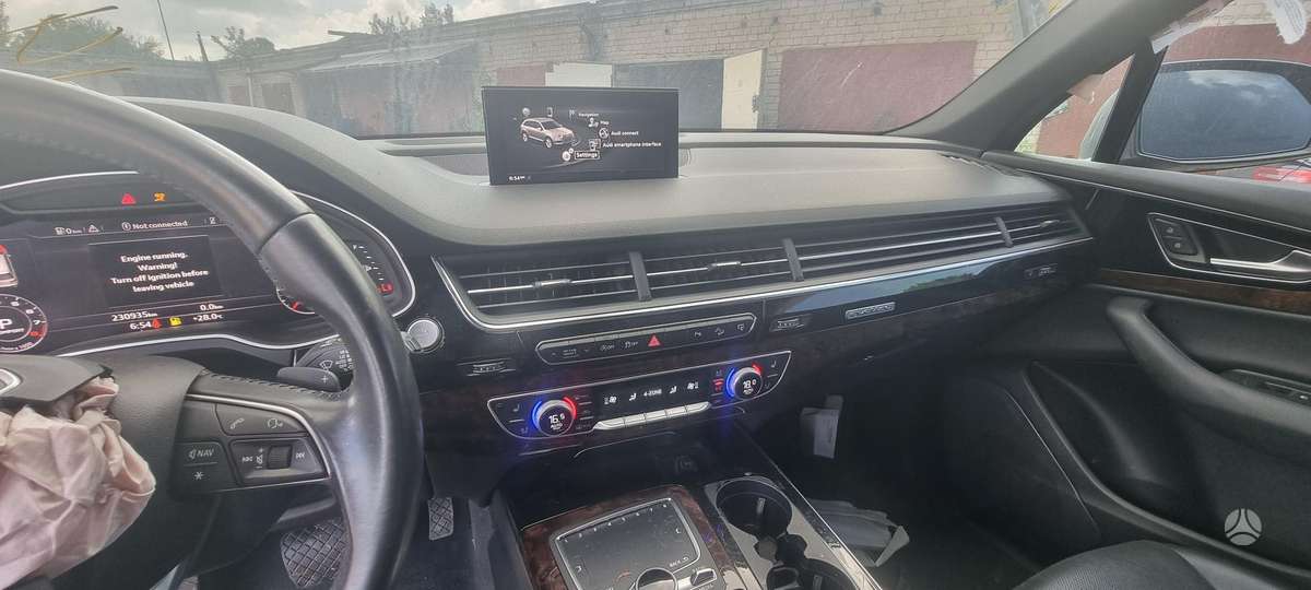 Audi Q7 - 12