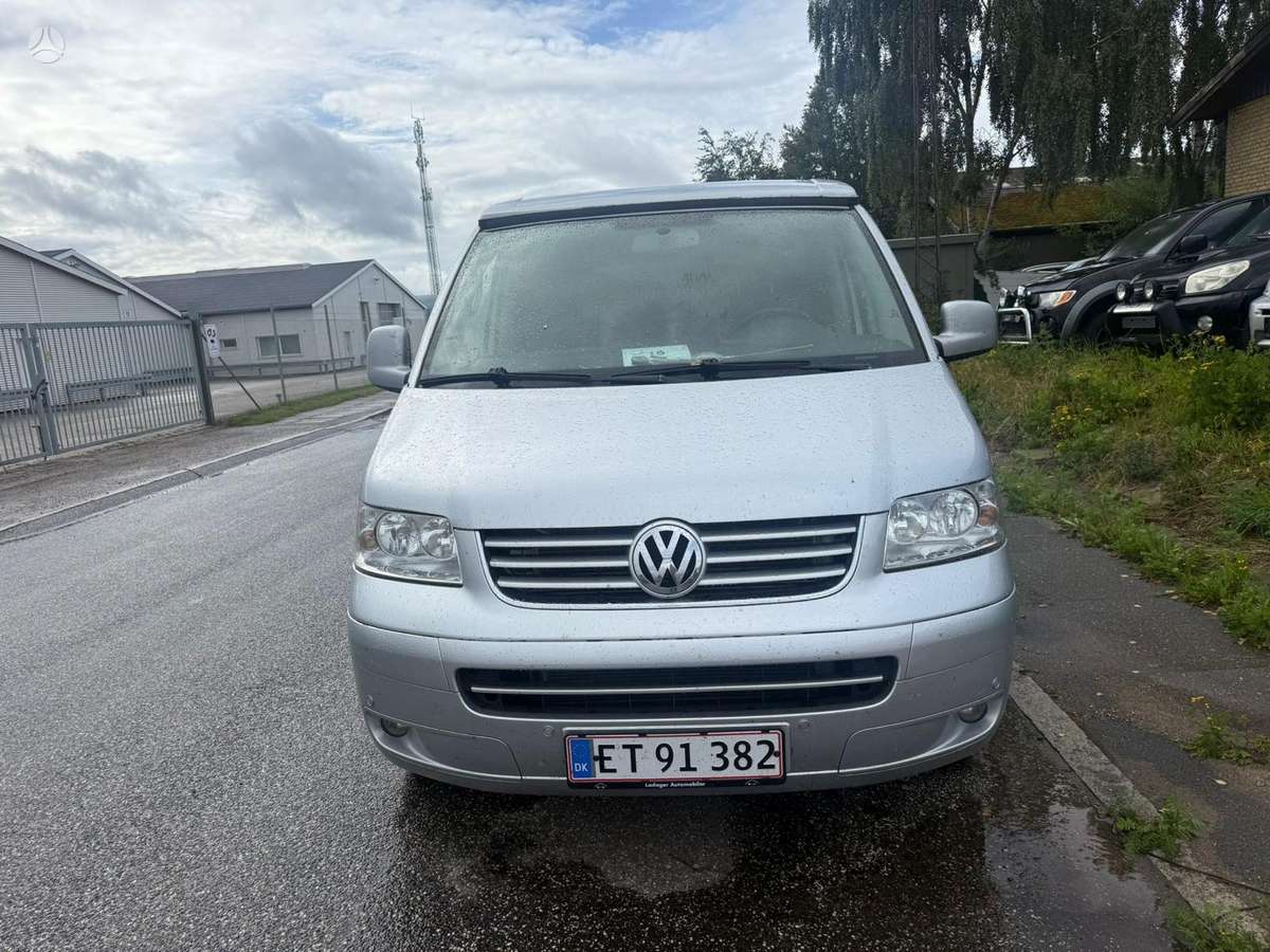 Volkswagen Multivan - 1