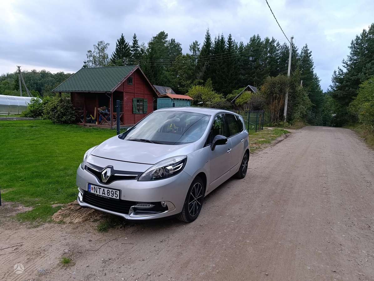 Renault Grand Scenic - 1
