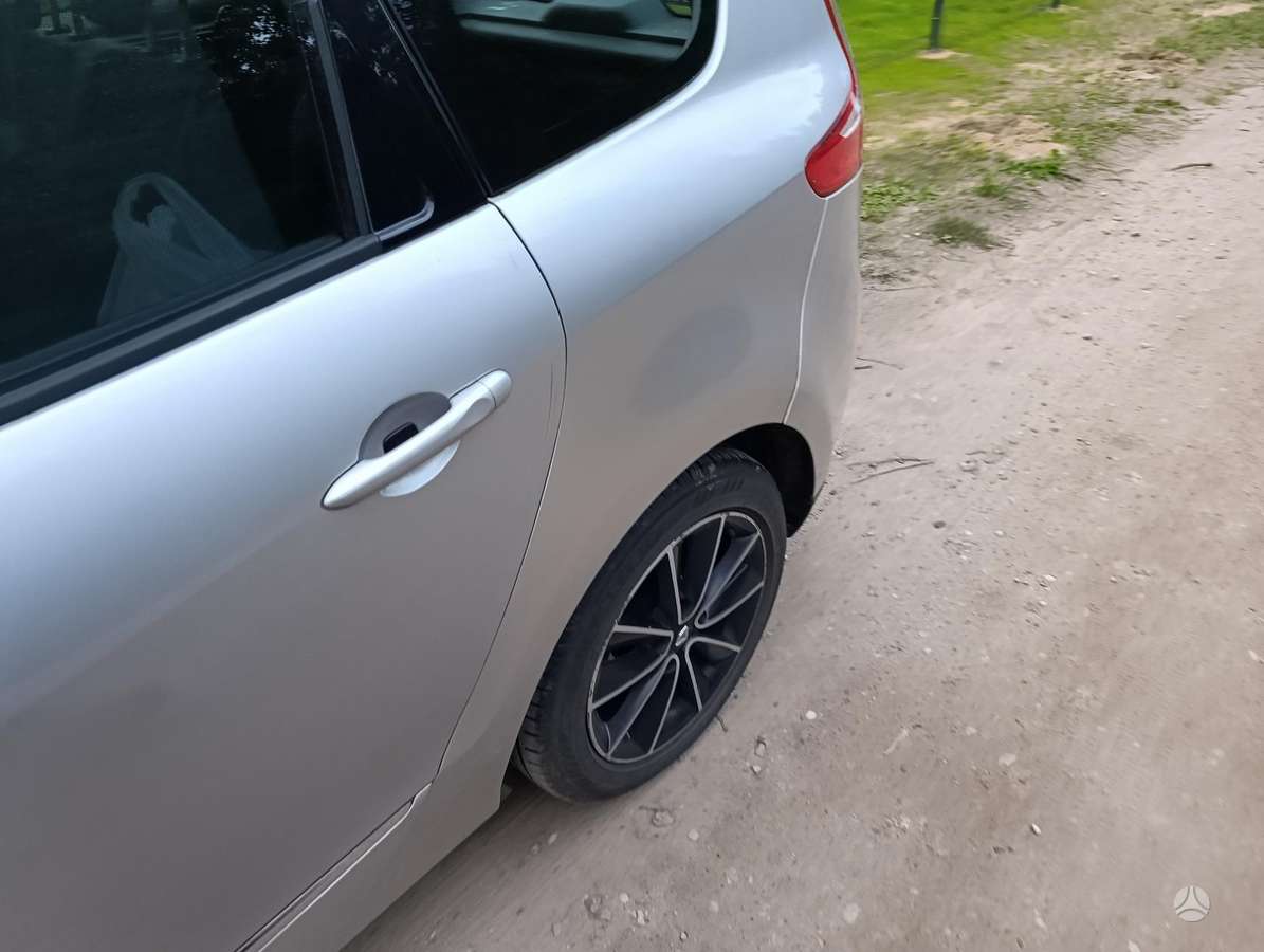 Renault Grand Scenic - 7