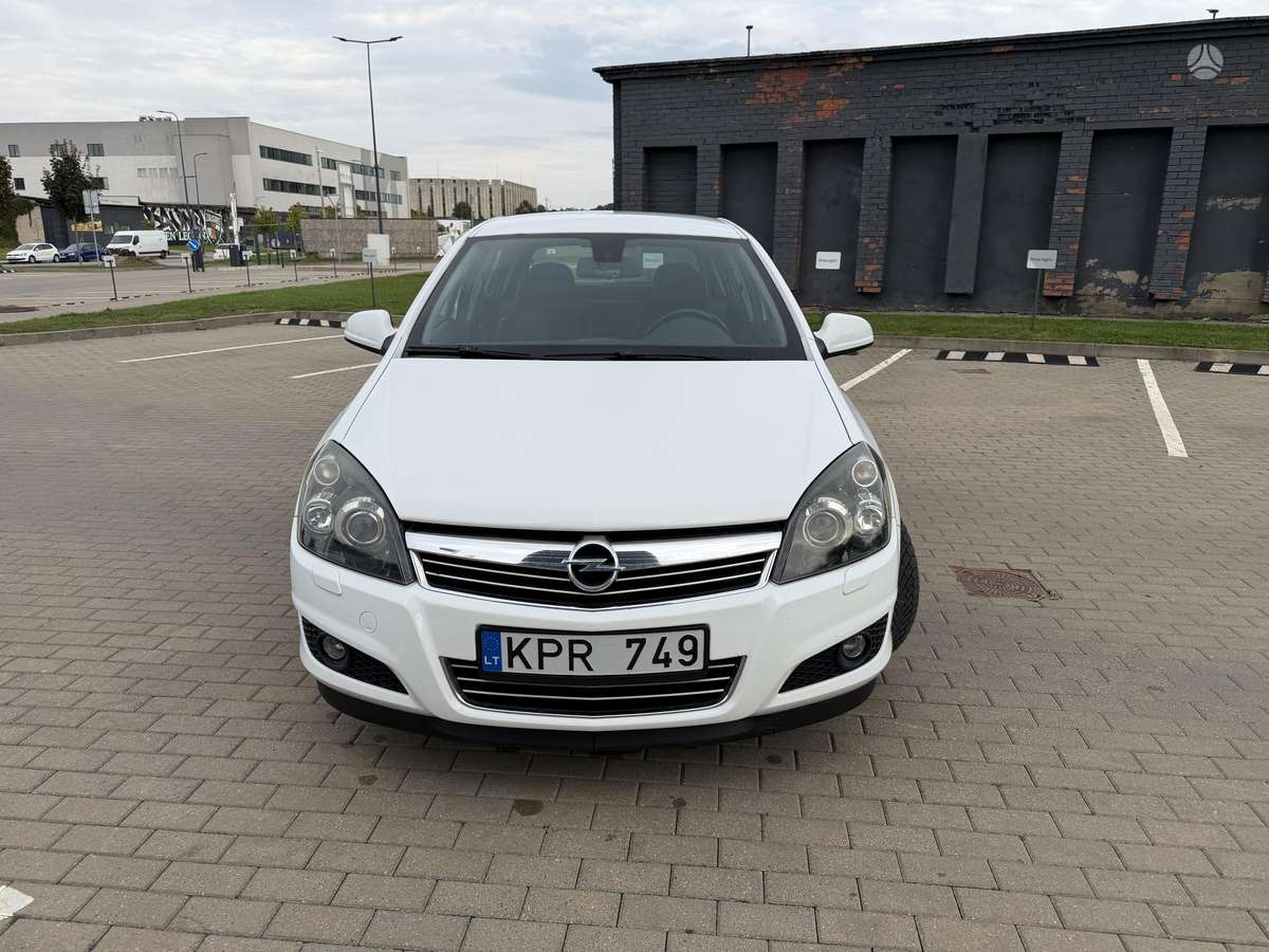 Opel Astra - 2
