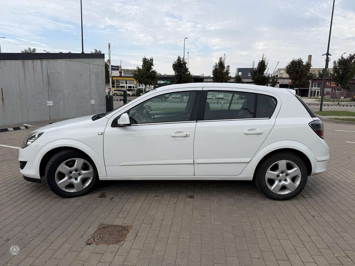 Opel Astra - 8