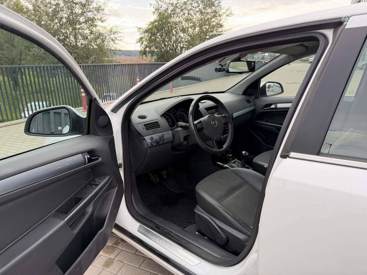 Opel Astra - 11